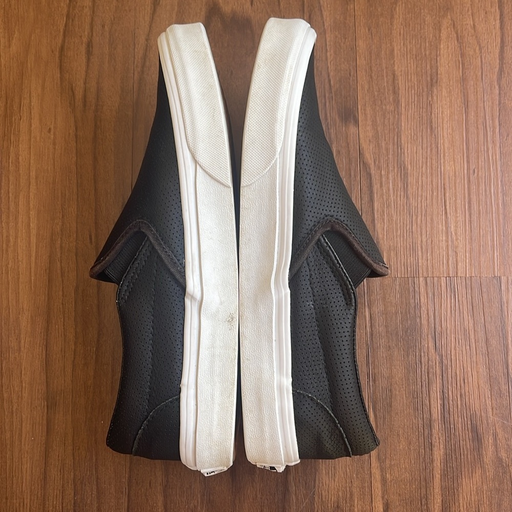 Vans Classic Slip Ons Black Perf Leather Size 7 - Picture 4 of 8